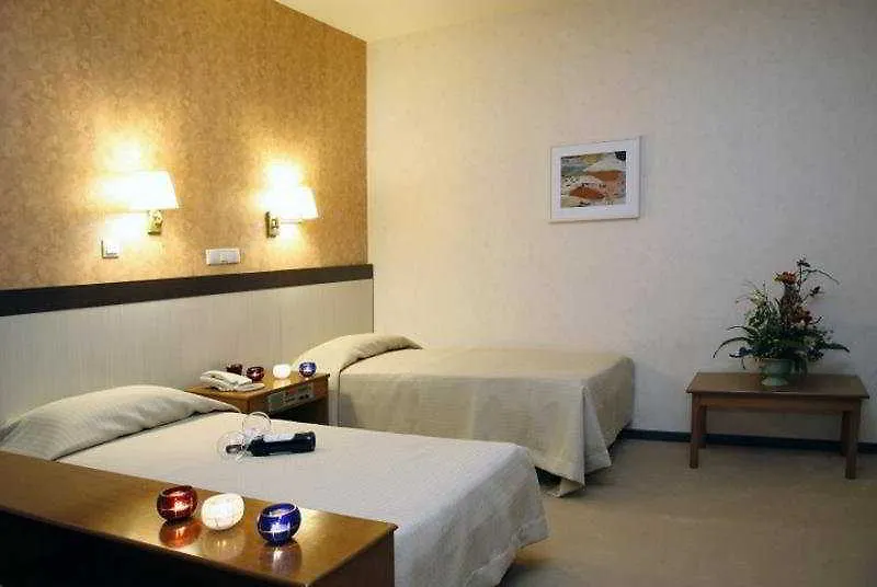 Queen Olga Hotel Salonicco 3*,